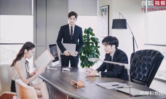 「」这部剧很神奇，第一部火得莫名其妙，第二部扑得无声无息