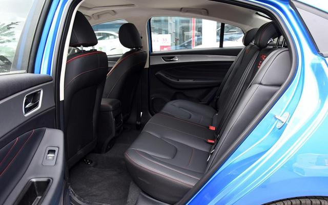 本田▲6万买什么车？丰田/本田/大众买不到，建议优先选择这3款国货精品