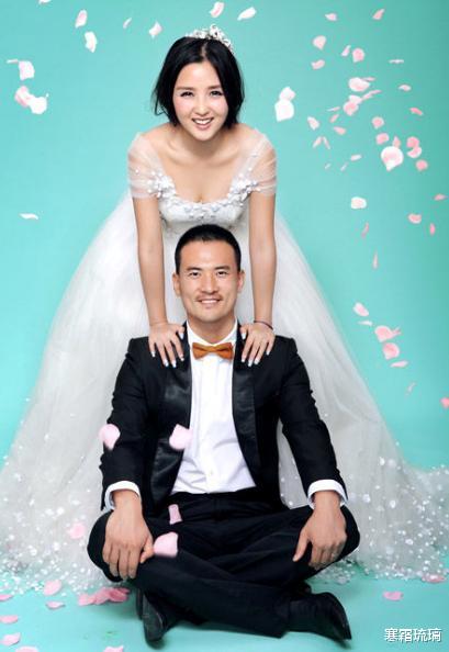 何洁|和前夫赫子铭离婚互撕后，为刁磊生第三胎的何洁，又遇婚变传言？