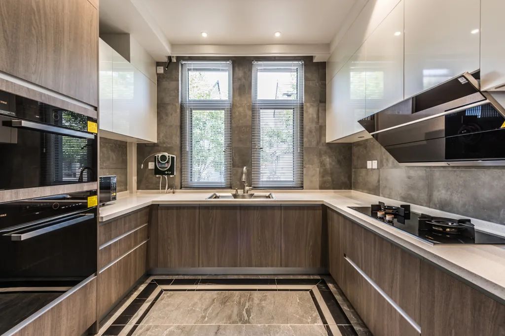 『』现代优雅的别墅，装成新中式风格，静谧舒适、雅致禅意的生活