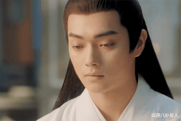 许凯|许凯新造型被指“发福”,难怪成毅拍琉璃要减肥,仙风道骨不容易