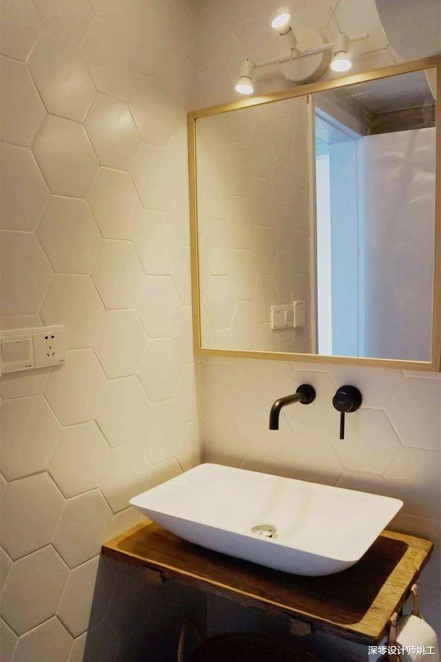 ：如果能重装卫生间，我绝不会再这么蠢，风暖正对淋浴区，相当白装