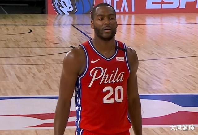 76人队|暗淡离场!37分钟砍下26分16板拼尽全力,但亿元先生的表现太差了