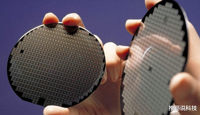 芯片|?关闭700亿工厂，全球第三大芯片巨头溃败，被中国公司接盘！