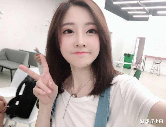 冯提莫|冯提莫9月再发新歌，明明可以靠颜值，却非要拼实力