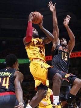 老鹰队|15年60胜的老鹰队,4个全明星,为什么季后赛还是输给詹姆斯?