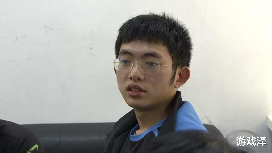 『李炫君』圣枪哥夏季赛要休赛！LNG玩起RNG老套路，网友：这不和水子哥一样