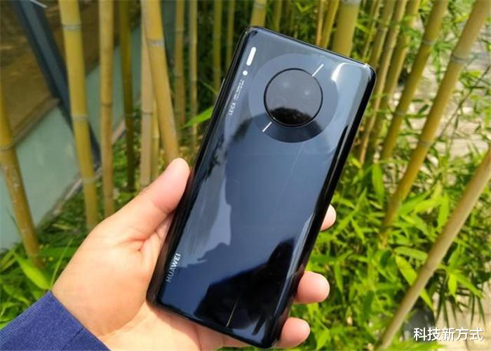 麒麟990■下滑930元！华为高端机跌成低端机，麒麟990+4200毫安！