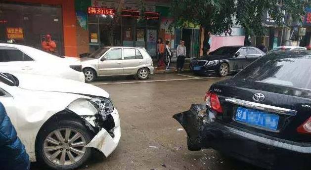 丰田卡罗拉|它销量全球第一,却拥有4个致命缺点,最后1个危及生命