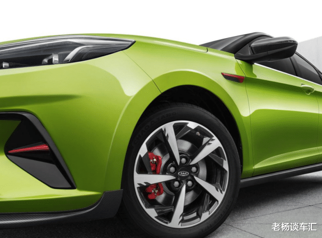 『长安汽车』国六车中的一匹“黑马”！轴距超2米8，搭CVT变速箱，比帝豪出色