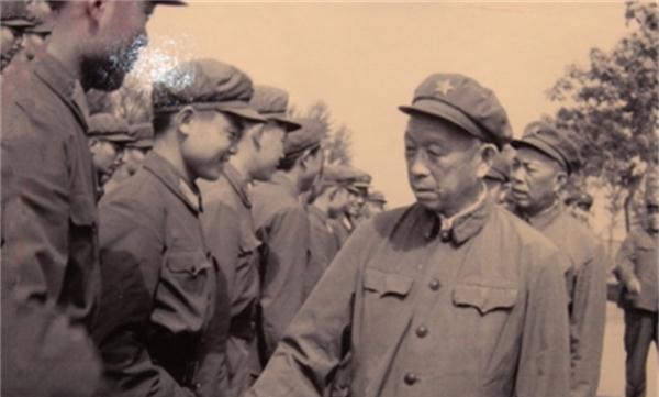 【许世友】这个军区6位副司令员升为大军区司令员，其中5位是许世友麾下副手