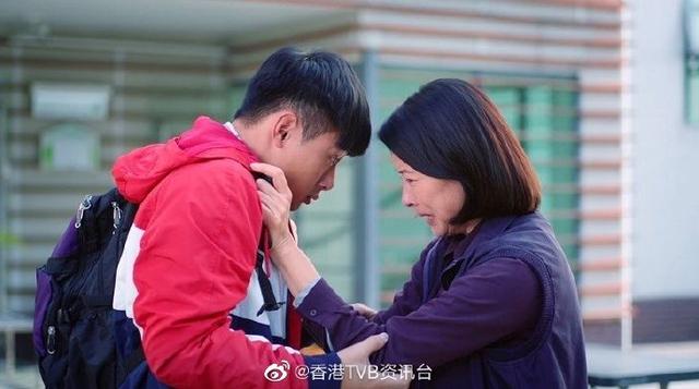『TVB』《法证先锋4》浩仔感动网民,TVB男星入行十年求上位
