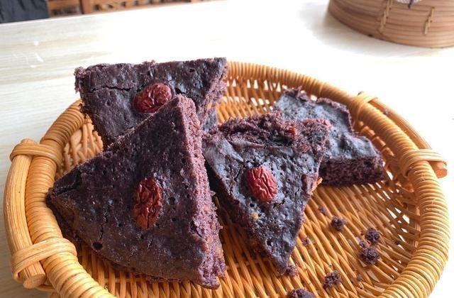 黑米|它被称为“世界米中之王”,经常吃,防白发还补血,体重悄悄降