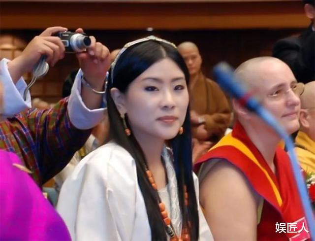 不丹老國王迎娶4胞胎姐妹，生下5位雪域冰美人，各個鳳眼真迷人！-圖6