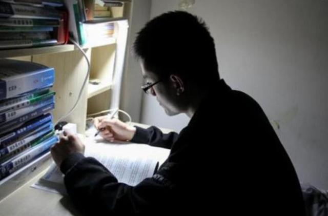 『医学生』二本毕业的医学生，最后都去了哪里？大三学姐无奈说出大实话