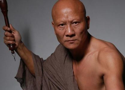 「计春华」2018年，李连杰好友计春华去世，“妻子”彩霞却放话：没见过