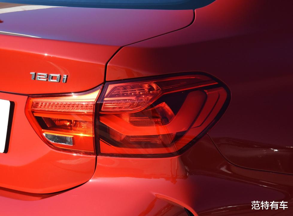 宝马1系|又降了,跌至14.8万,开在路上,光看车标就比迈腾有面子