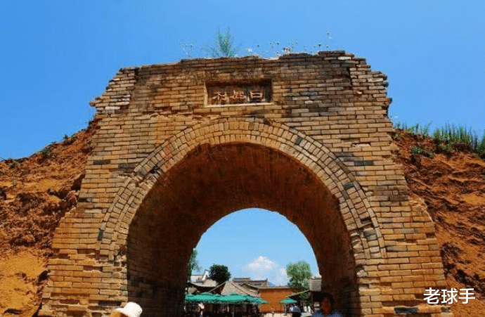 #白鹿原#这样的地方被旅客彻底的\拉黑\，游客：喝水都不敢喝了，吃碗面30元