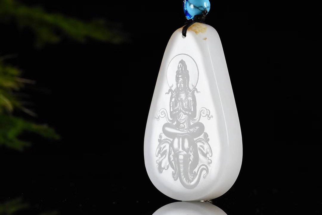 羊脂玉|什么样的玉才称的上羊脂白玉？