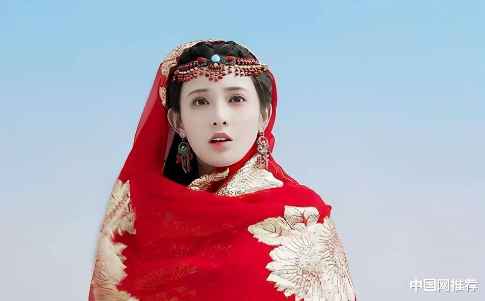 陈好|鞠婧祎新剧被网友吐槽像是在抿口红，造型更是抄袭《东宫》女主