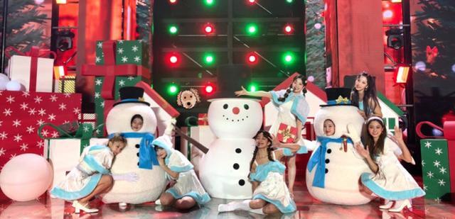 韓女團聖誕節曬照，粉墨大氣，TWICE可愛，aespa驚艷，紅貝貝冷清-圖5