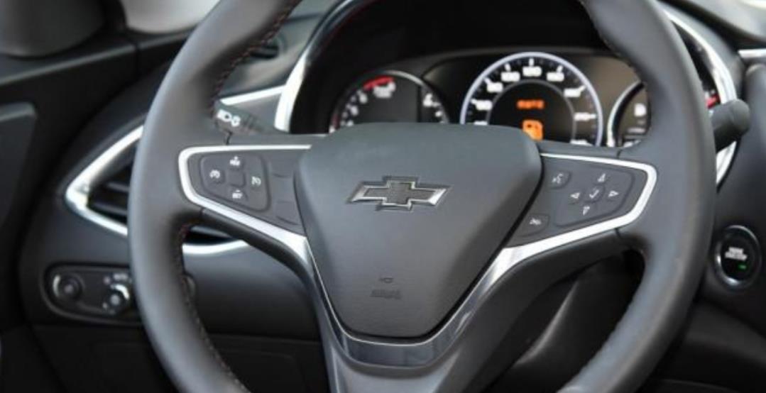 现代索纳塔|雪佛兰发起冲击,三缸变四缸,1.5T+9AT油耗6.3L,内饰不及索纳塔