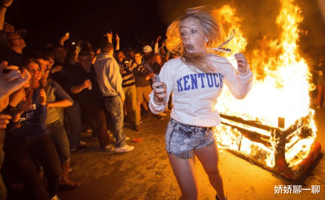 美国：北京时间6月8日15时，美国传来悲惨噩耗，数十万人连夜逃离！