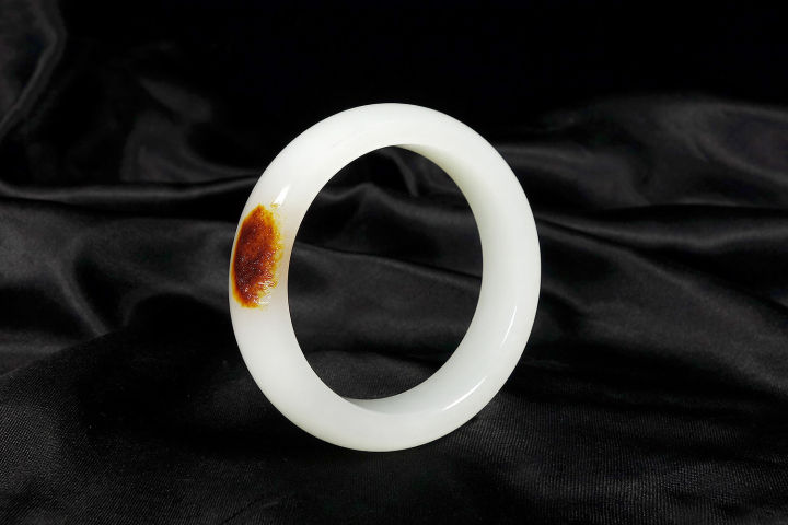 翡翠|和田玉中有着“四度一色”的标准，你知道吗？