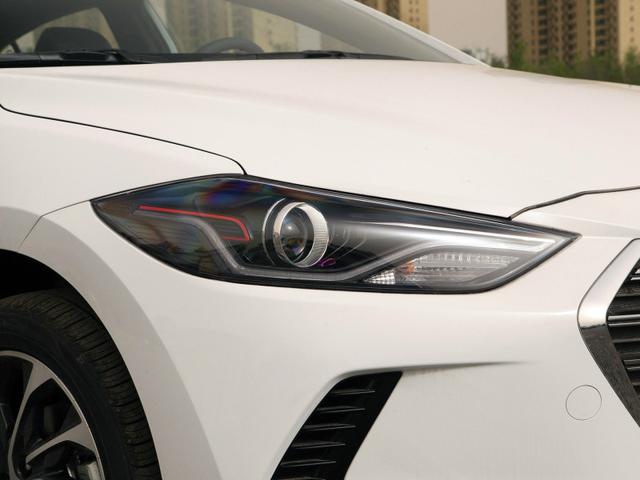 现代领动|又一合资卖白菜价！比思域还漂亮，油耗5L不足9万，家用耐造开不坏