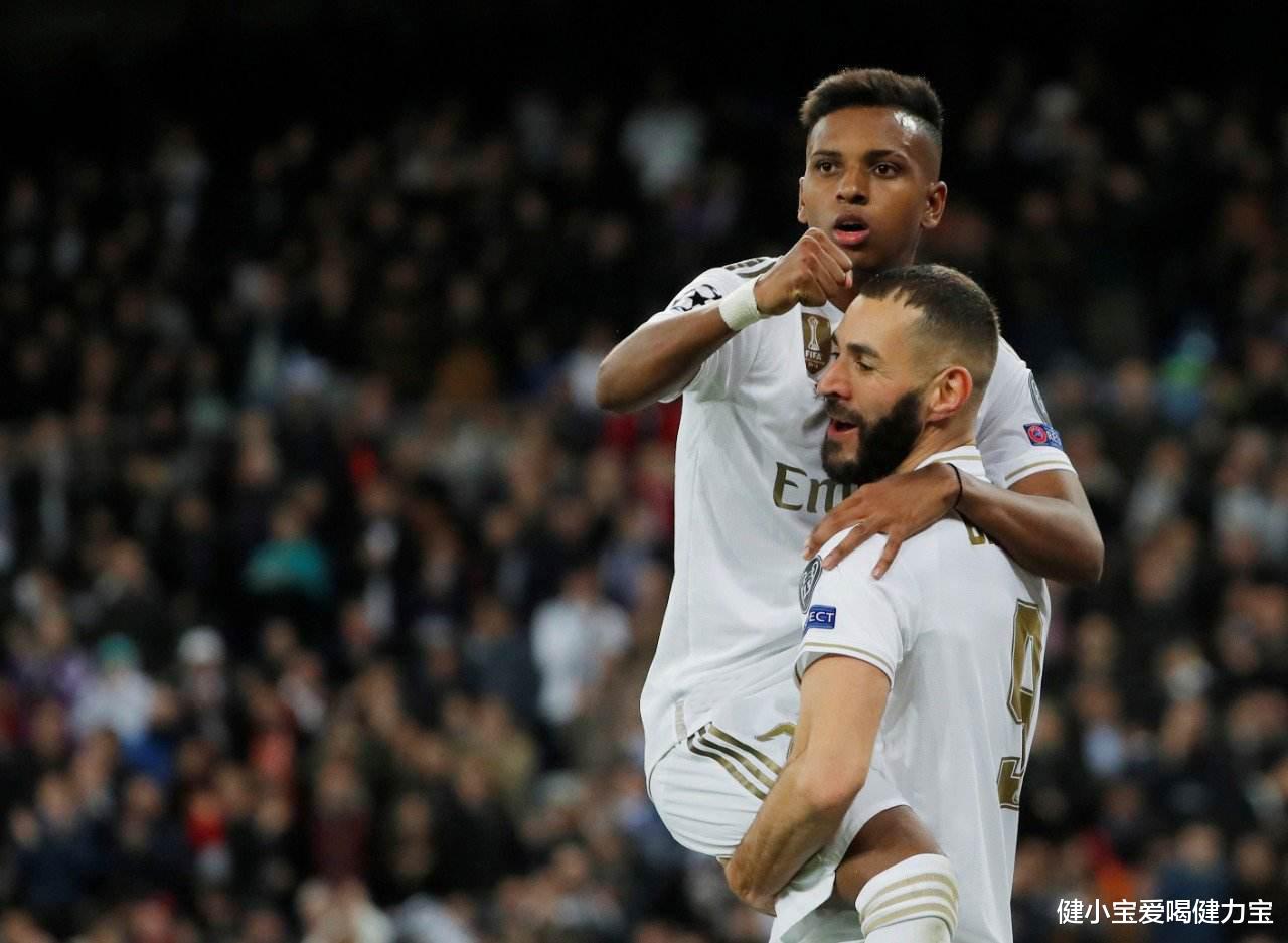 皇家马德里|“巴西双子星”，走上巨星路，皇马下赛季争冠全靠这俩小年轻了？