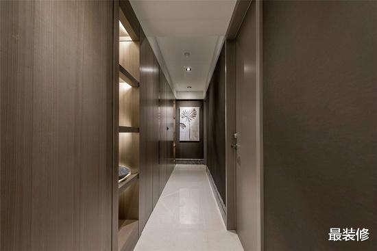 |150平大三室设计，主卧暗藏独立衣帽间，书房装卧榻全屋很实用