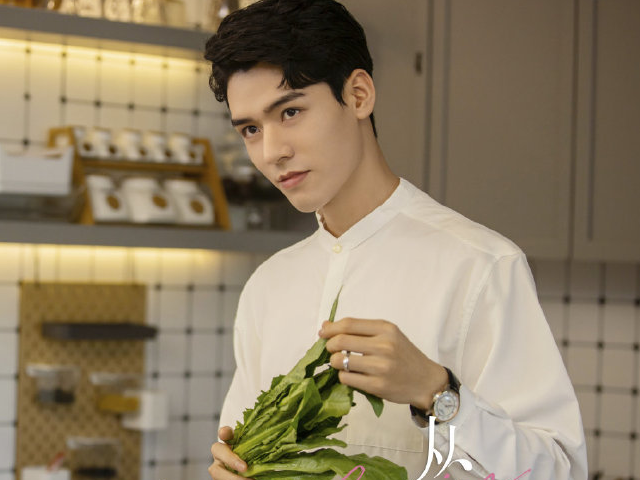 芒果台|芒果终于迎来“爆款剧”，开播2天播放破亿，熬夜10集没看够！