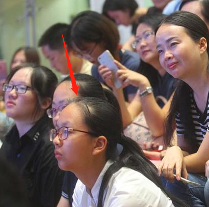 高考状元|高考726分!三年前是中考状元,现在成高考状元,吸一波欧气!