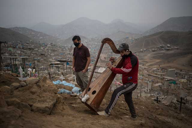 ：秘鲁在“地球的虚波”中没有氧气而死的悲剧