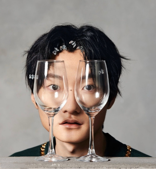 lpl|电竞小伙化身时尚达人！盘点那些年LPL与时尚杂志的跨界联动