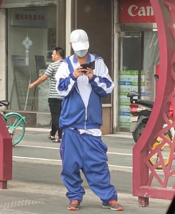 主板|从沙雕程度上来看，估计VR短期之内是很难普及了