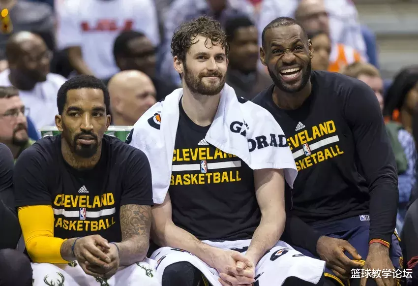 「尤文图斯」湖人正式签约JR史密斯！只用了29万，老詹压哨绝杀全联盟