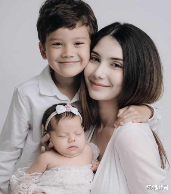 mike|泰国男星Mike放弃儿子抚养权,前女友生下二胎,与19岁孩子生父分手