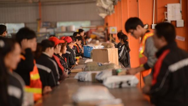 董明珠|3小时销售额破10亿，董明珠直播带货“大翻身”，成新带货女王？