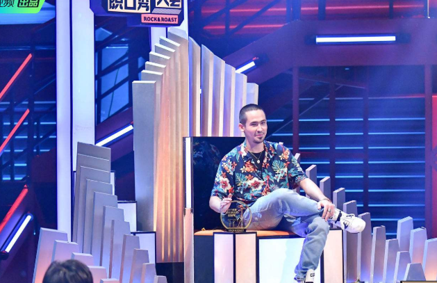 |无论是从节目表现来看，综艺内幕来说，周奇墨淘汰都算说得过去