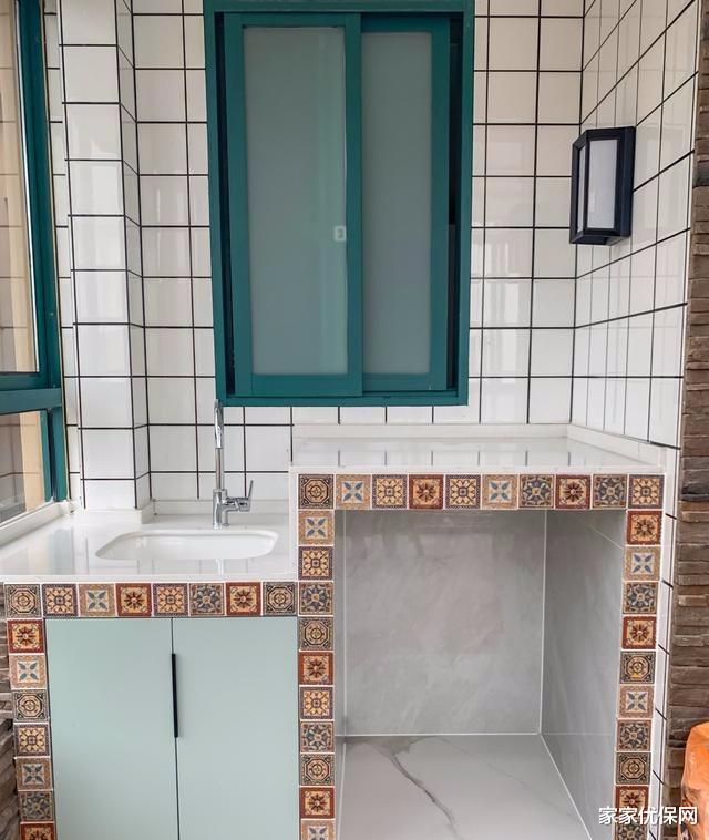 【】农村庭院怎么设计？朋友用50块红砖砌个洗手池，看起来更有乡村范