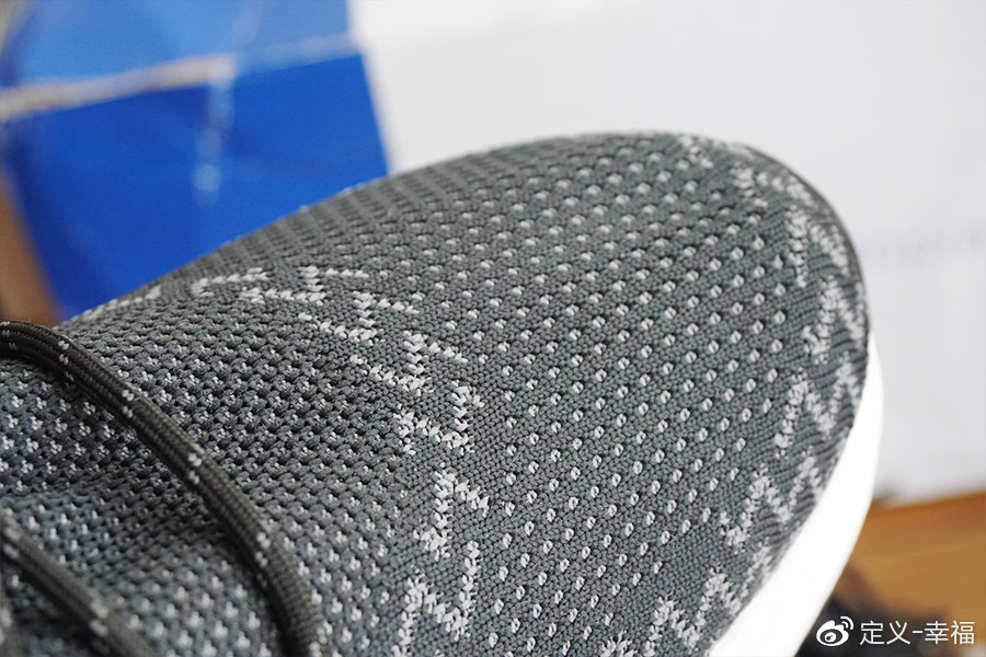 运动鞋@对标阿迪达斯UltraBOOST-FutureUtopia 爆米花运动鞋评测