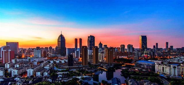 苏州|国内人均收入排名前10的城市，只有一座是北方城市，剩余都是南方