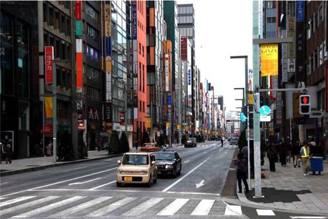 臆说古史|同样都是沥青马路，为何日本的马路年年新，中国的马路却年年补？