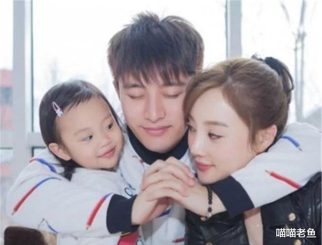 贾云馨：三天两头跟妈妈录视频跳舞，现在的甜馨已灵气全无