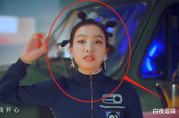 「宋茜」宋茜新歌MV挑战“碧瑶头”，看看孟美岐的同款，才知发量的重要性