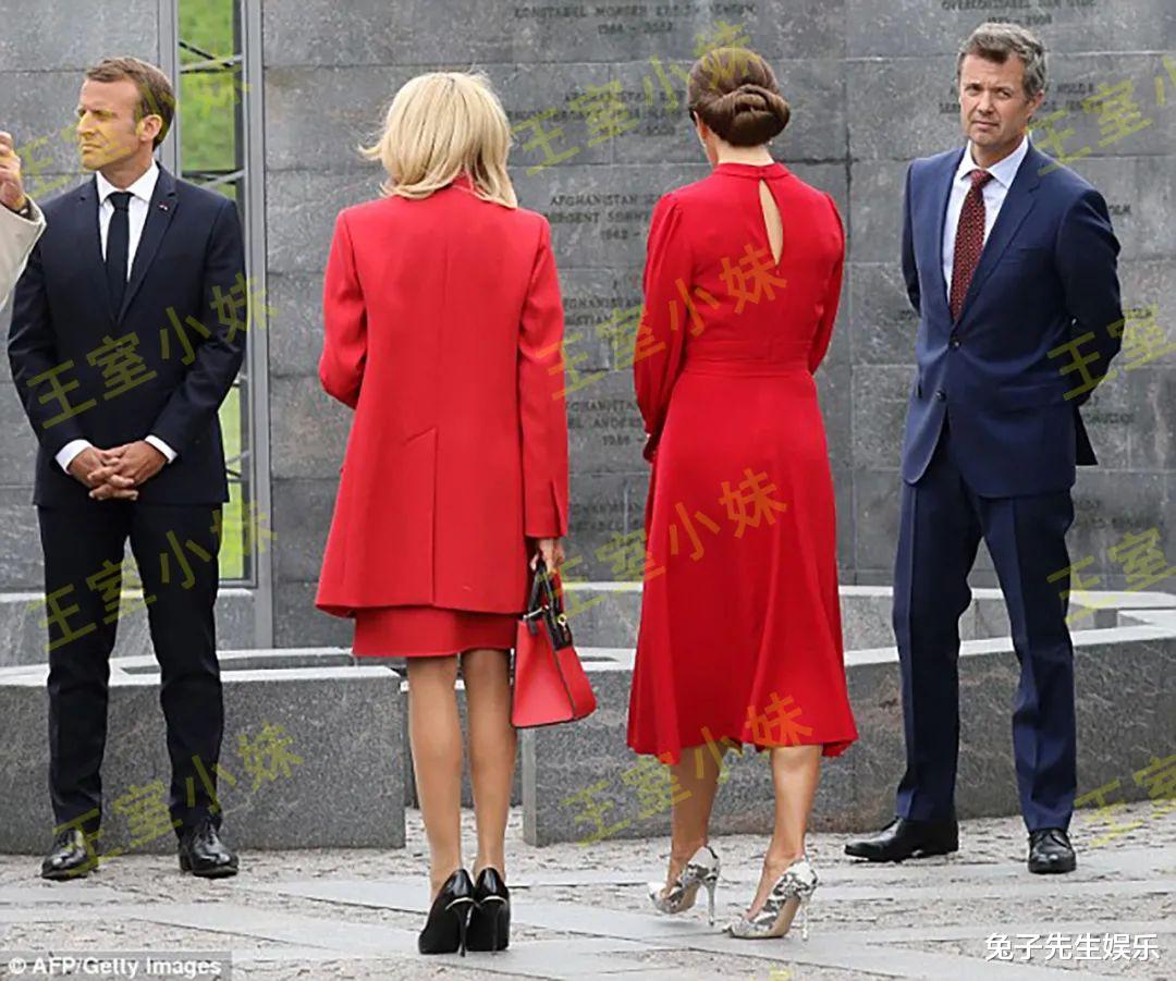 67歲佈裡吉特穿紅衣秀美腿，丹麥王儲都被吸引，主動搭訕惹怒妻子-圖2