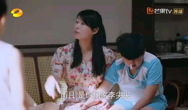 以家人之名|《以家人之名》恶婆婆成团了，凌霄外婆算啥，这位一句话把网友气疯