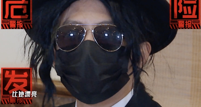 邓超|邓超“撮合”假邓超和假孙俪，假周杰伦变热心市民，幽默健谈