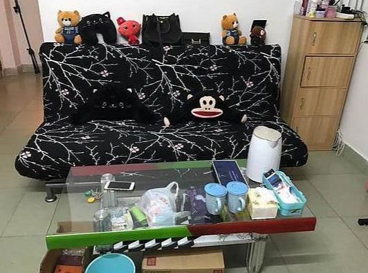 「深圳市」参观妹妹在深圳的出租房，卧室只有巴掌大，卫生间真是吓到我了
